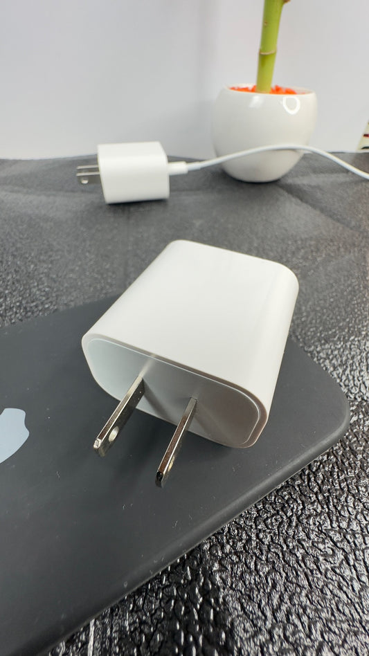 CARGADOR TIPO C IPHONE 20 W