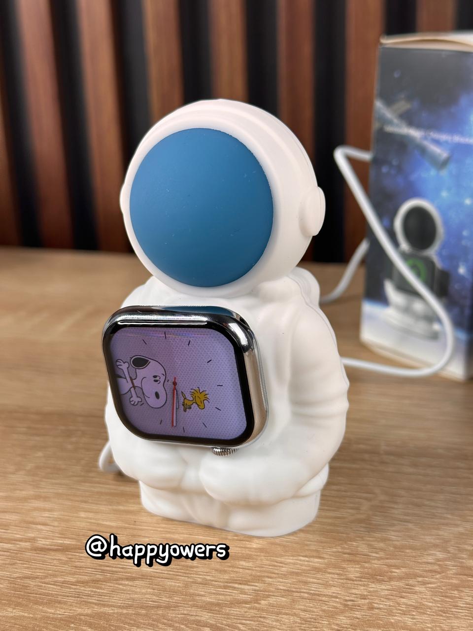 BASE CARGADORA MAGNÉTICA PARA SMARTWATCH | DISEÑO ASTRONAUTA, PRÁCTICA Y DECORATIVA
