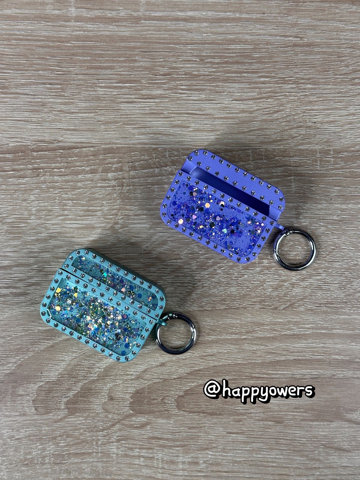 CASE AIRPODS BRILLOS | GLAMOUR Y PROTECCION EN UN SOLO ACCESORIO