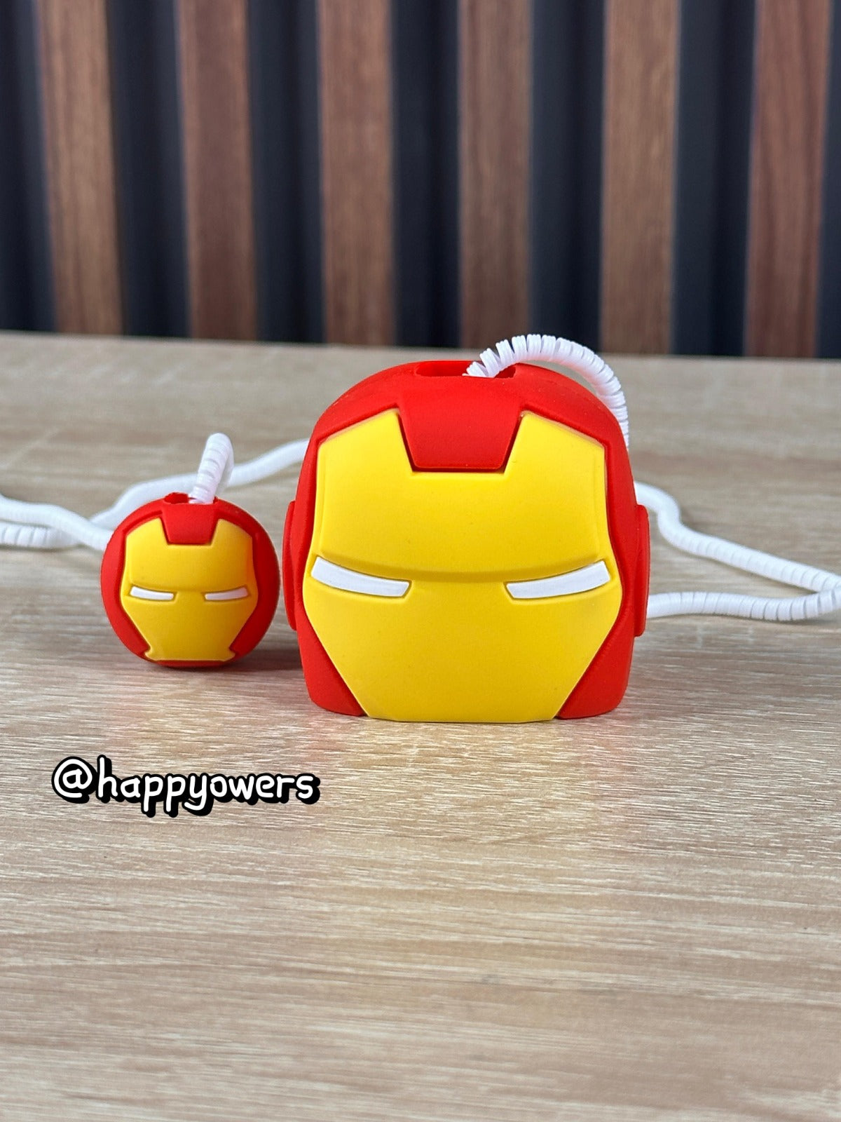 CASE CARGADOR DE IPHONE + PROTECTOR DE CABLE | DISEÑOS UNICOS